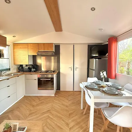 Eden Cottages - Premium Cottage Avec Piscine 3* Αντίμπ